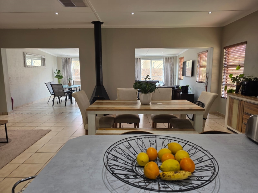 3 Bedroom Property for Sale in Carters Glen Northern Cape
